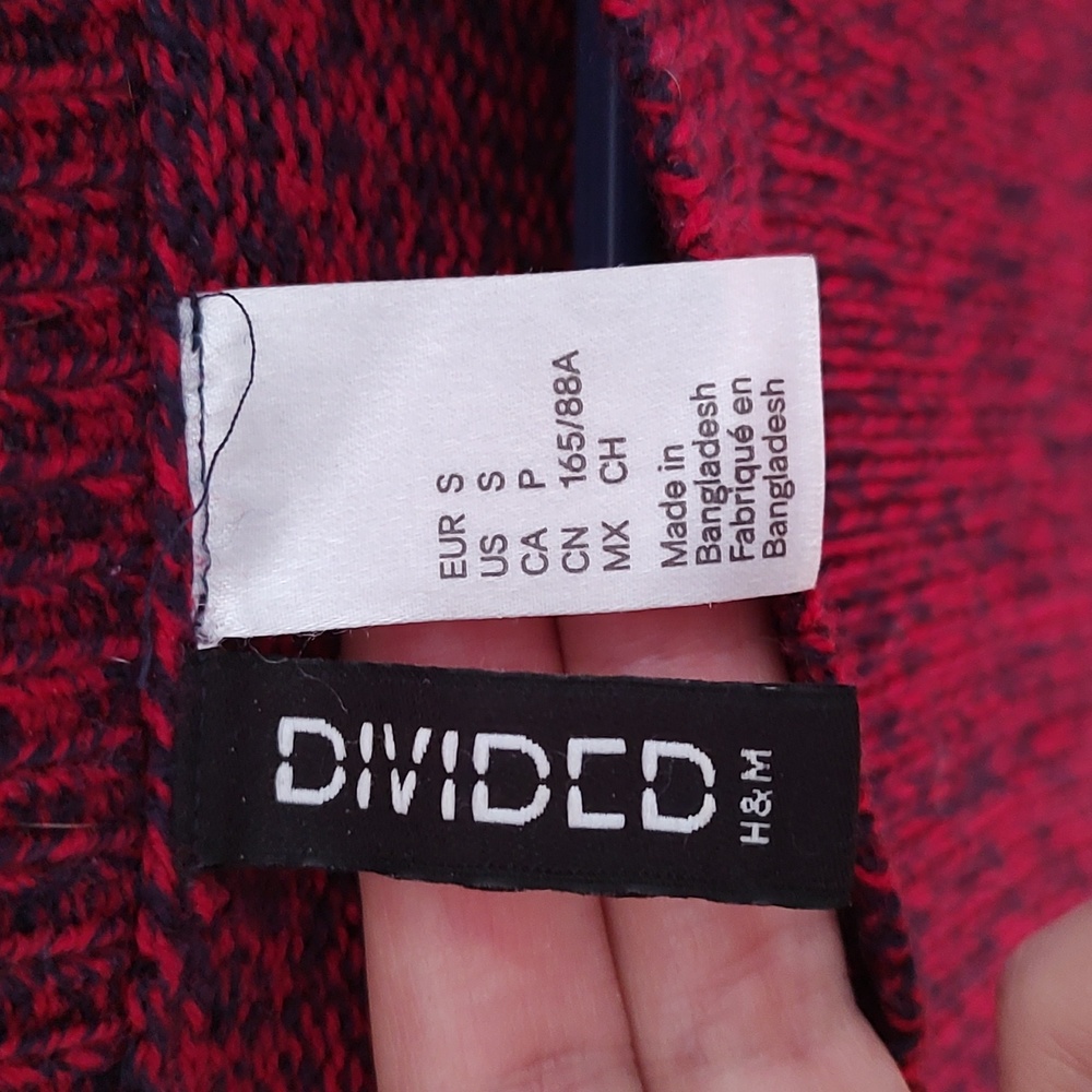 Red Sweater - Picture 3 of 4